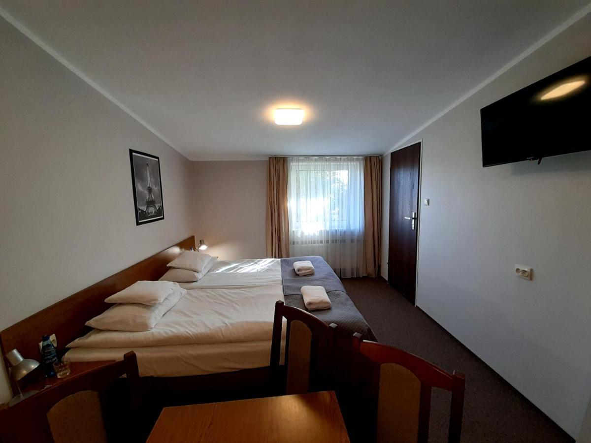 Astral Aparthotel ราชิน ภายนอก รูปภาพ